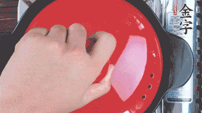 加香菇燉10分鐘后。