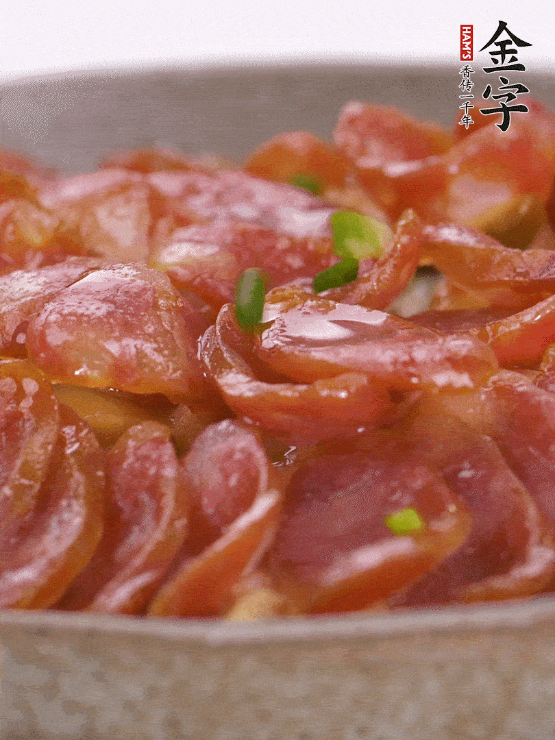 水開后放入，大火蒸10分鐘，關(guān)火燜2分鐘。